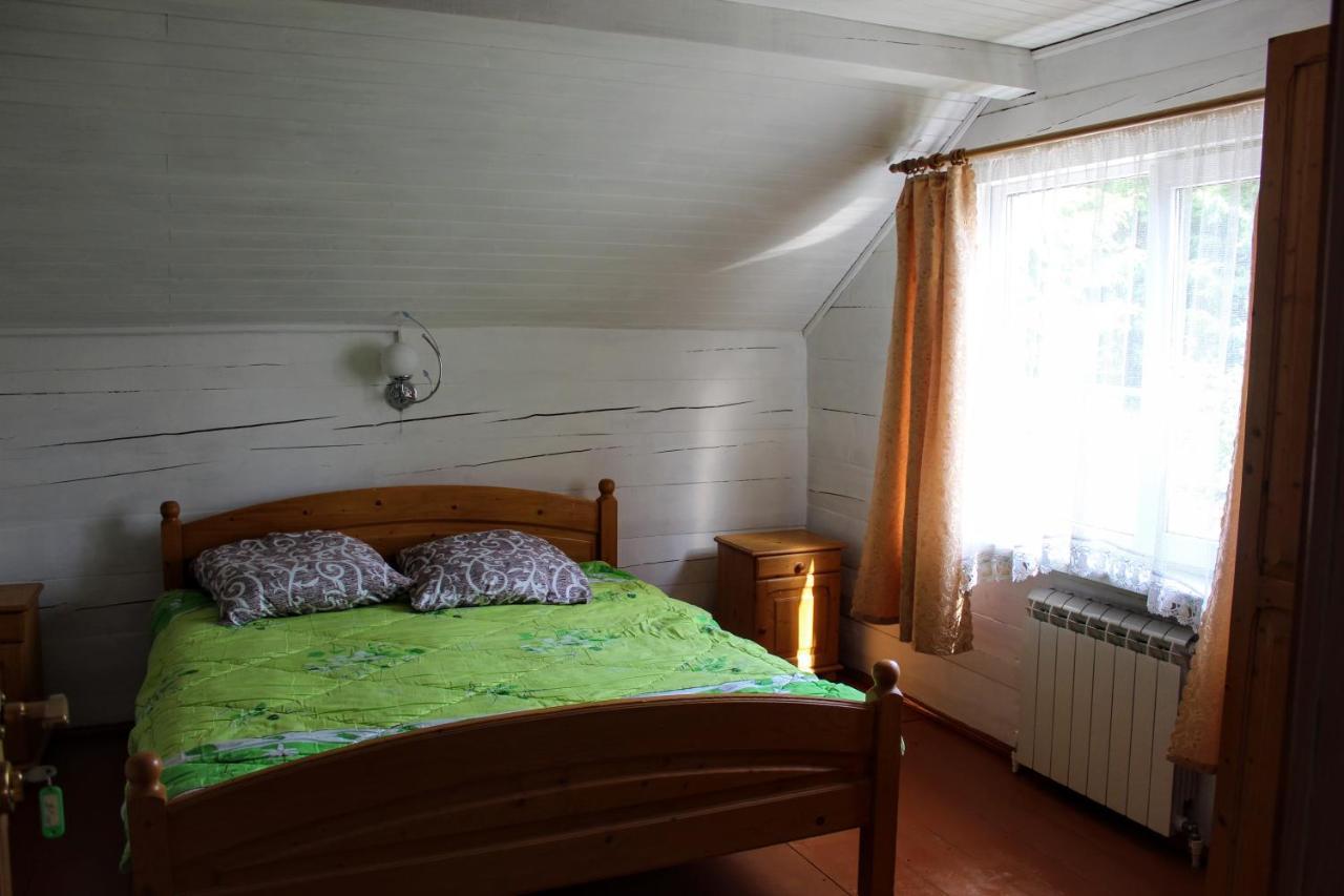 Hotel Мала Одеса à Yablunytsya Extérieur photo
