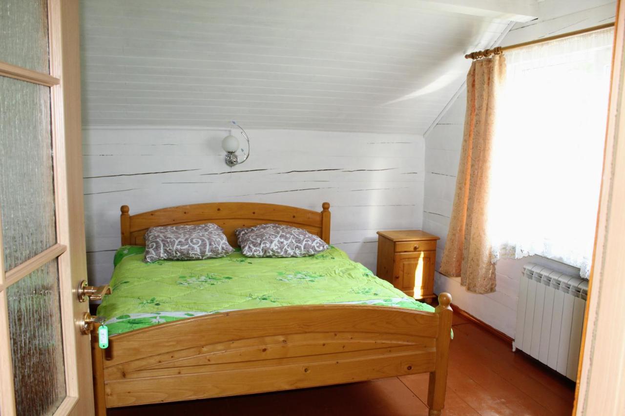 Hotel Мала Одеса à Yablunytsya Extérieur photo