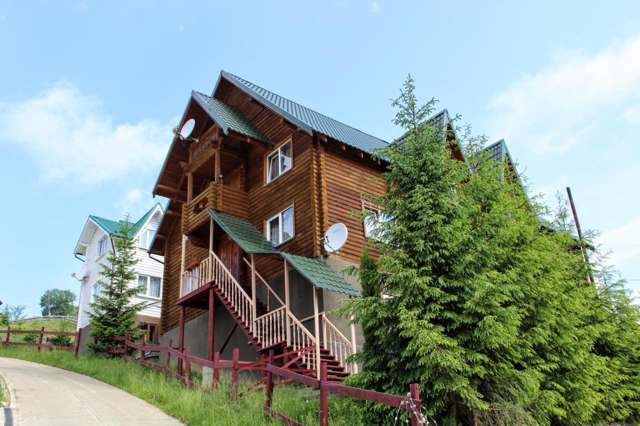 Hotel Мала Одеса à Yablunytsya Extérieur photo