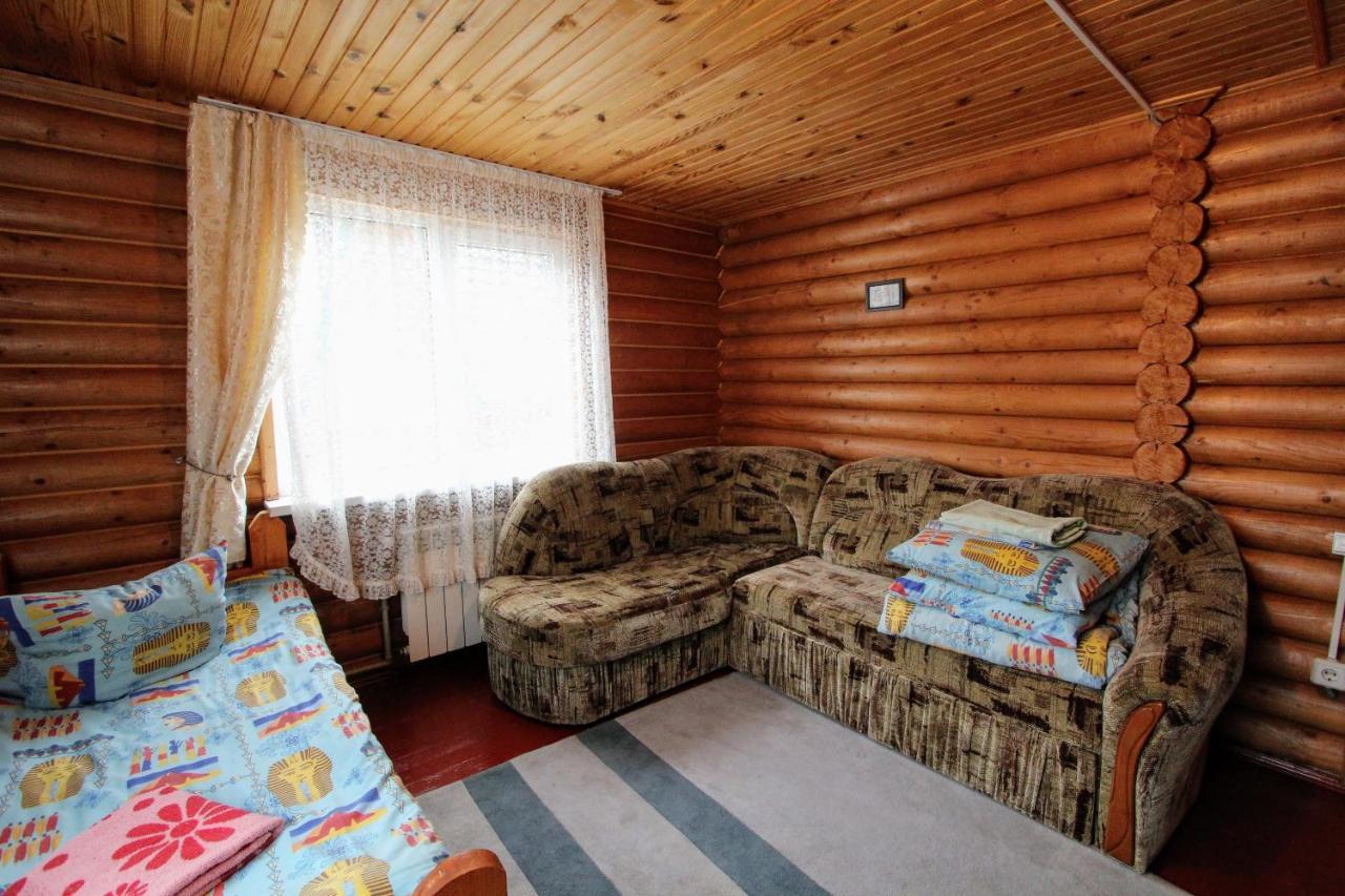 Hotel Мала Одеса à Yablunytsya Extérieur photo