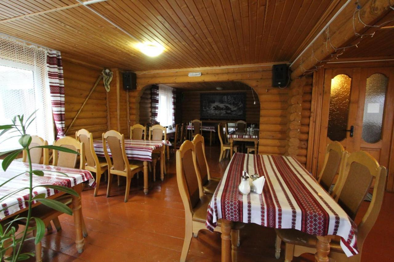 Hotel Мала Одеса à Yablunytsya Extérieur photo