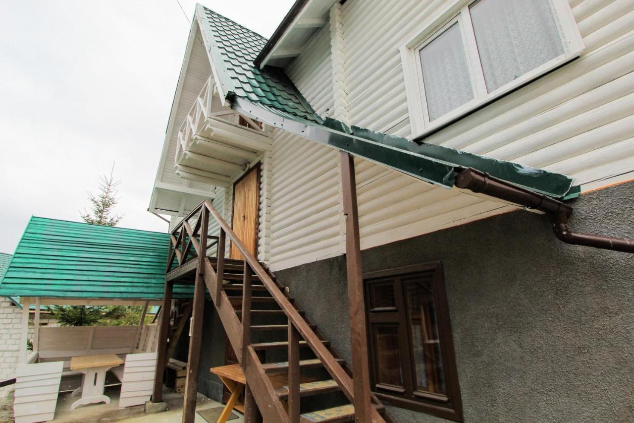 Hotel Мала Одеса à Yablunytsya Extérieur photo