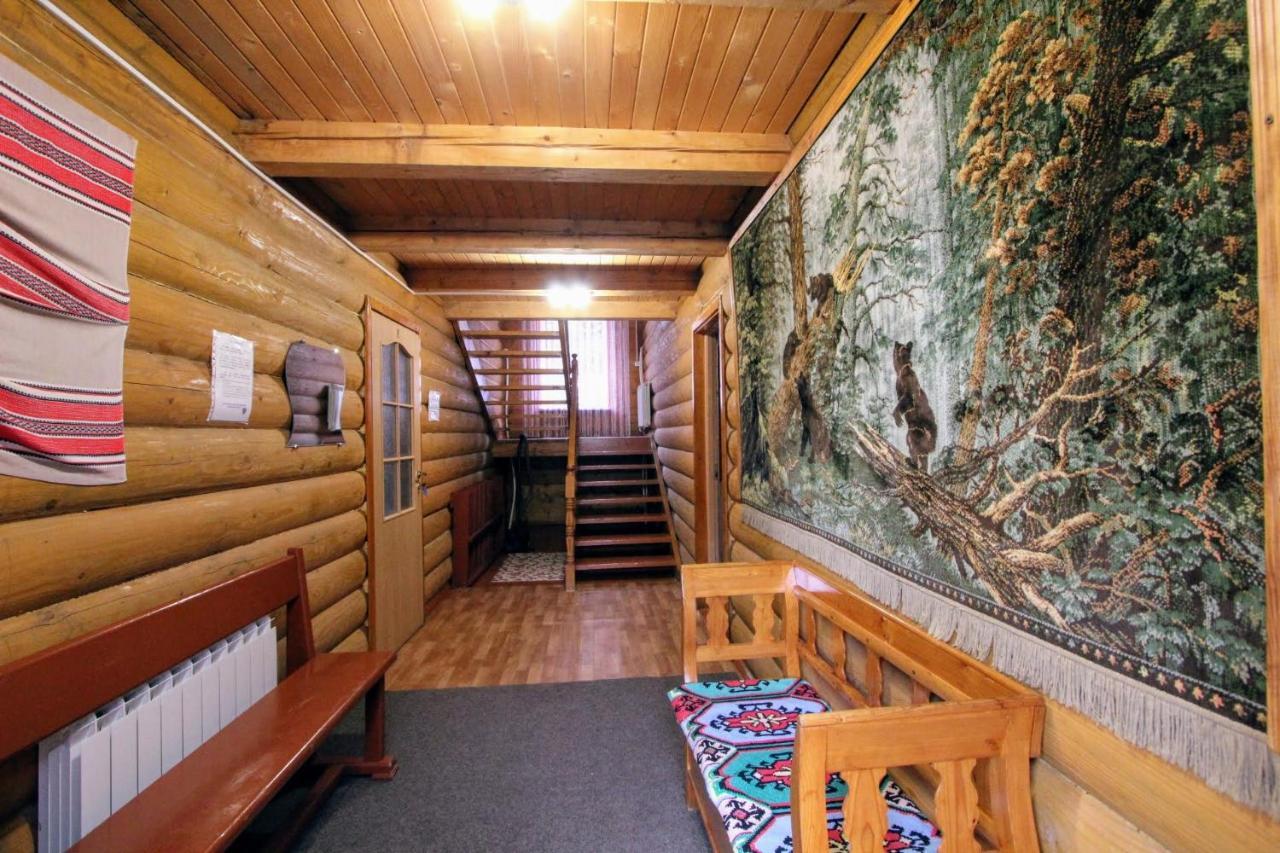 Hotel Мала Одеса à Yablunytsya Extérieur photo