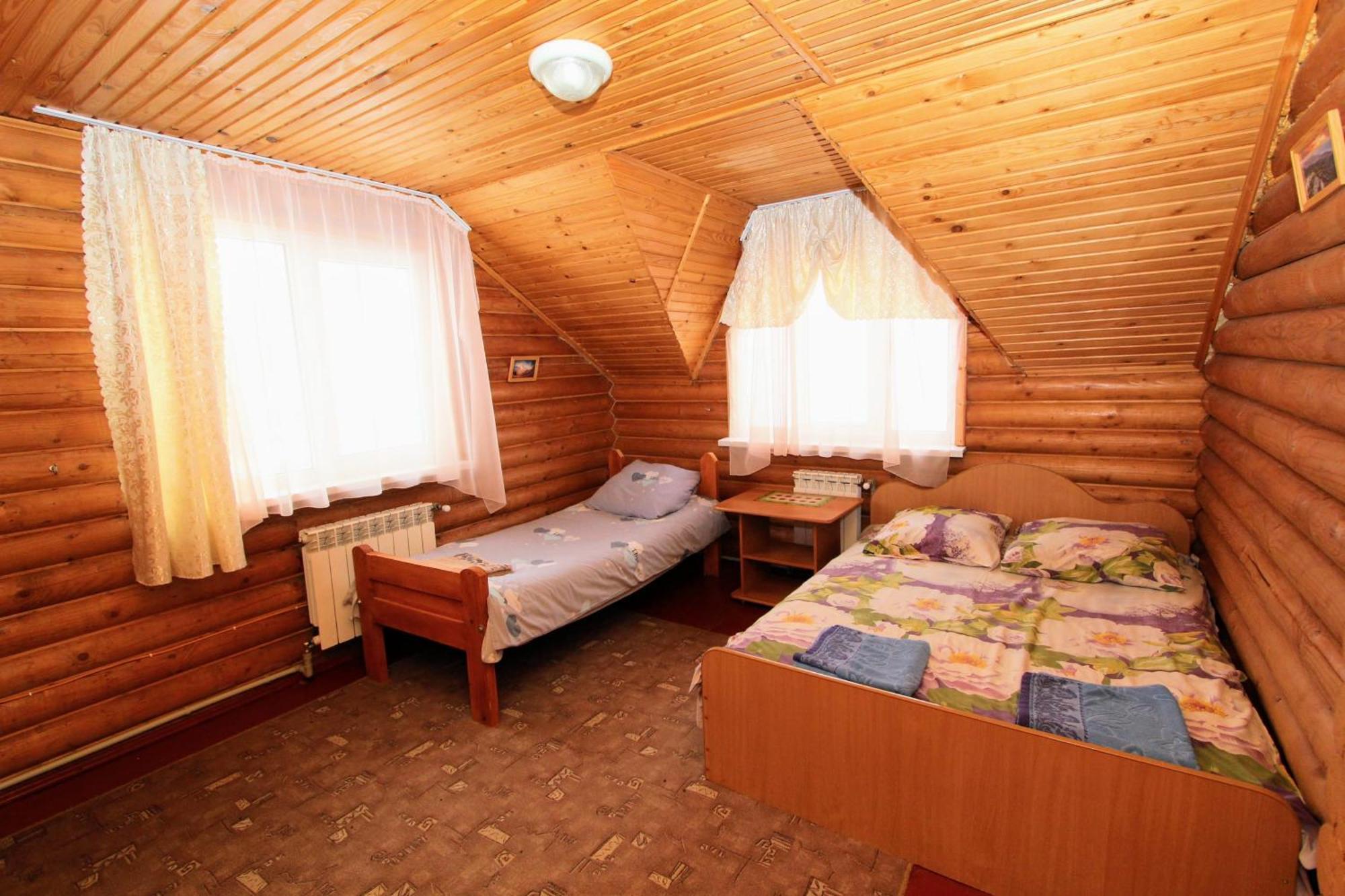 Hotel Мала Одеса à Yablunytsya Extérieur photo